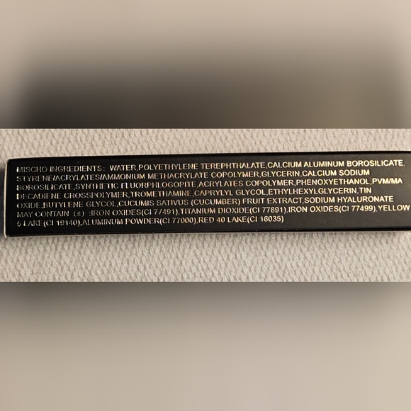 💵3/$20 Mischo Liquid Eyeshadow Light Pink - Picture 8 of 9